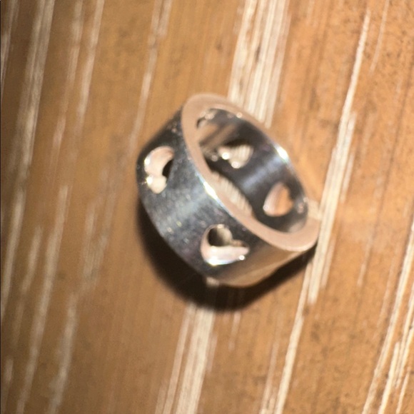Tiffany & Co. Vintage 925 Silver Heart Stencil Cut-Out Band Ring - Approx. 6 🤍 - Picture 10 of 14